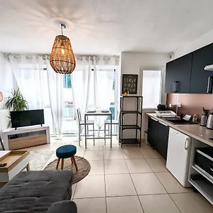Vitrail Yourhosthelper Appartement Bayonne